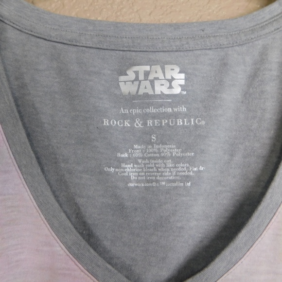 Rock & Republic Star Wars V Neck T Shirt - Picture 3 of 3